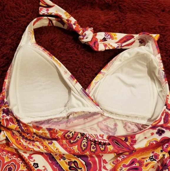 Land's End Pink Paisley V-neck Halter Swim Tankini - Picture 5 of 10